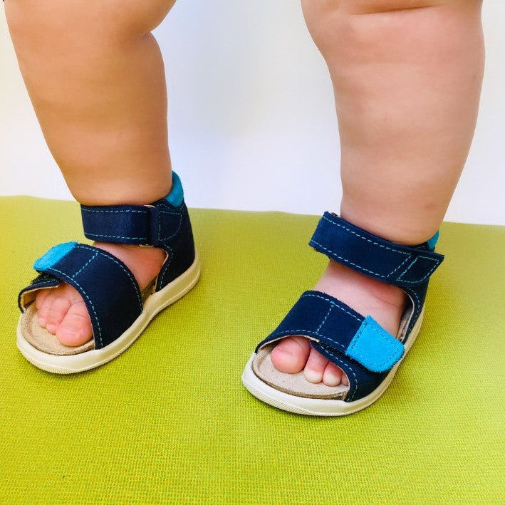Stylish open toe orthopedic sandals for small children