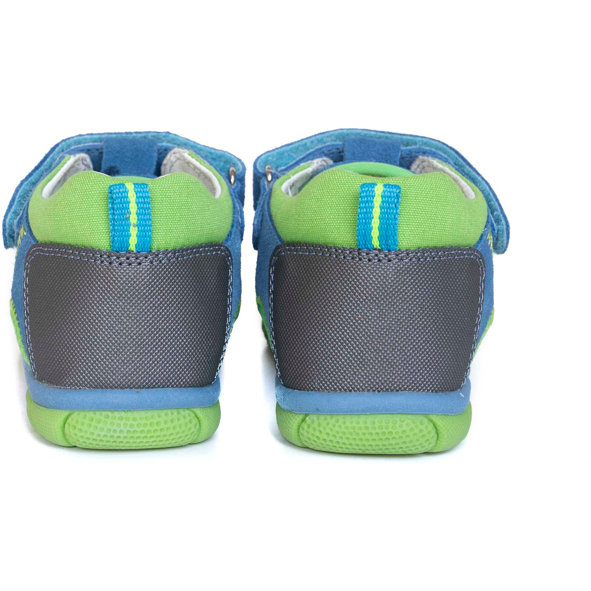 Solid heel counters help your child keep straight ankles