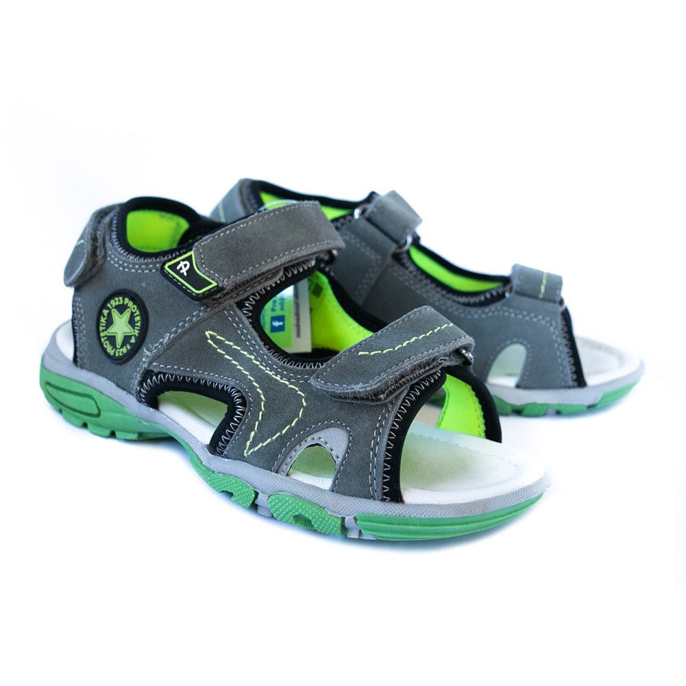 Arch supporting leather sandals to prevent flat foot