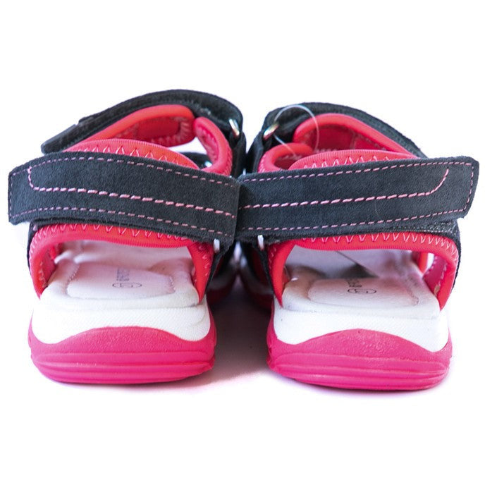 Older girl sandals with suede upper and arch support