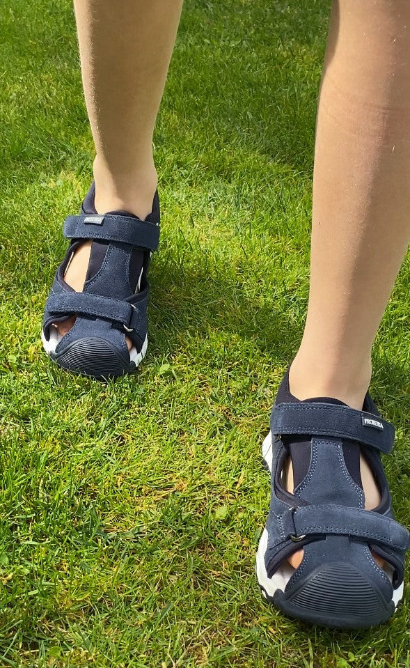 Suede leather, blue sandals for boys, with an arch support and a closed heel counter.