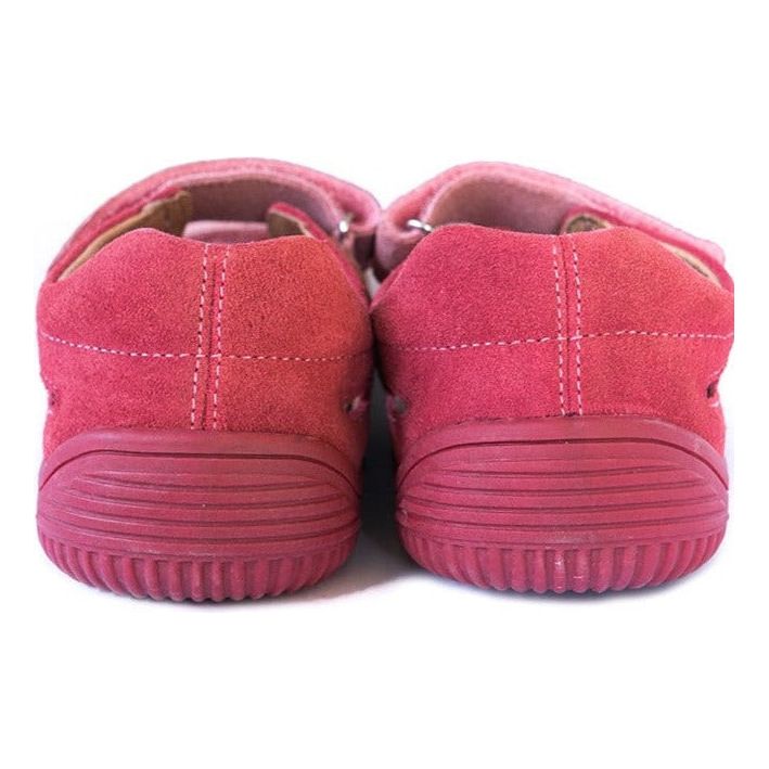 Barefoot sneakers for girls have soft heel counters, so the heel does not get any support from the shoe.