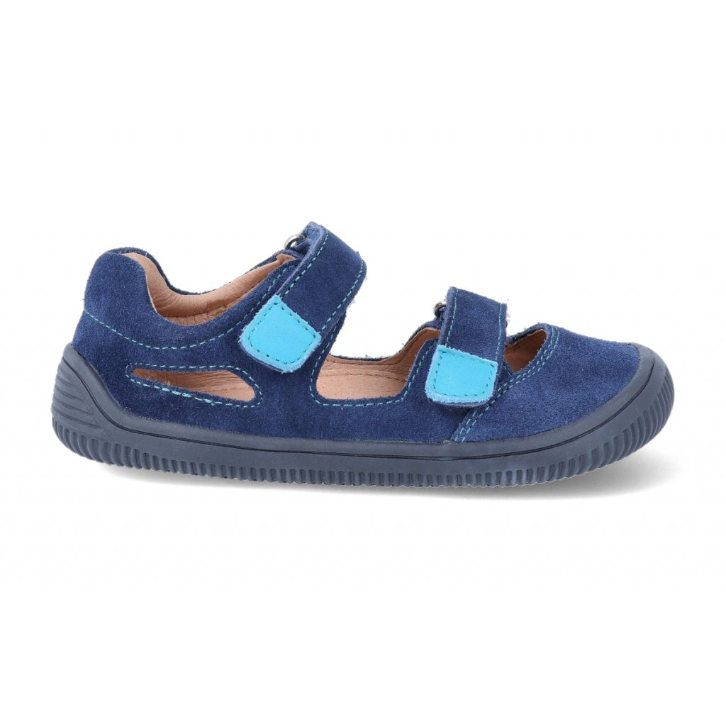 Dark blue barefoot sneaker suitable for first walkers. The soles are thin and flexible. Leather on the inside and upper.