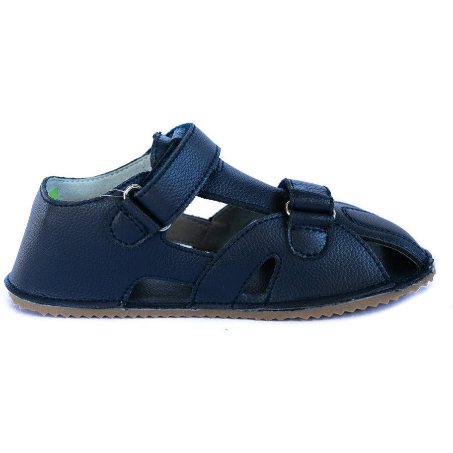 Barefoot minimalist shoe ZERO navy has the thinnest sole of all our barefoot shoes.