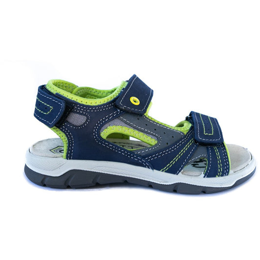 Anatomically shaped sandals for boys, open heel counter and toe box.